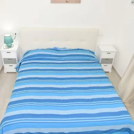 La Marina *